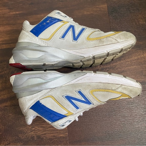 New Balance 990v5 Size 8.5 Women's Nimbus Cloud White Sneakers W990NR5 - Picture 6 of 13